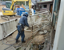 屋外階段の撤去  